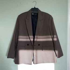 brown double breasted blazer 🤎